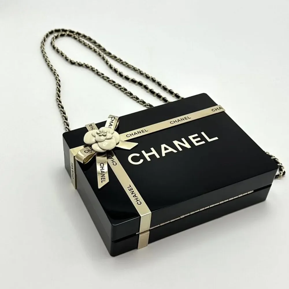 CHANEL brand color